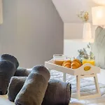 2 Bedroom Cosy With Hot Tub In Hambrook Close To Centre Casa vacanze