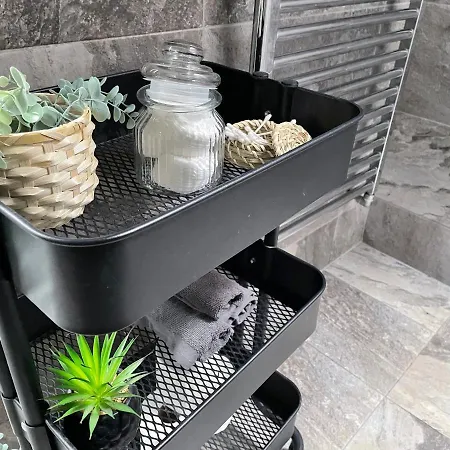 Сasa de vacaciones 2 Bedroom Cosy With Hot Tub In Hambrook Close To Centre *